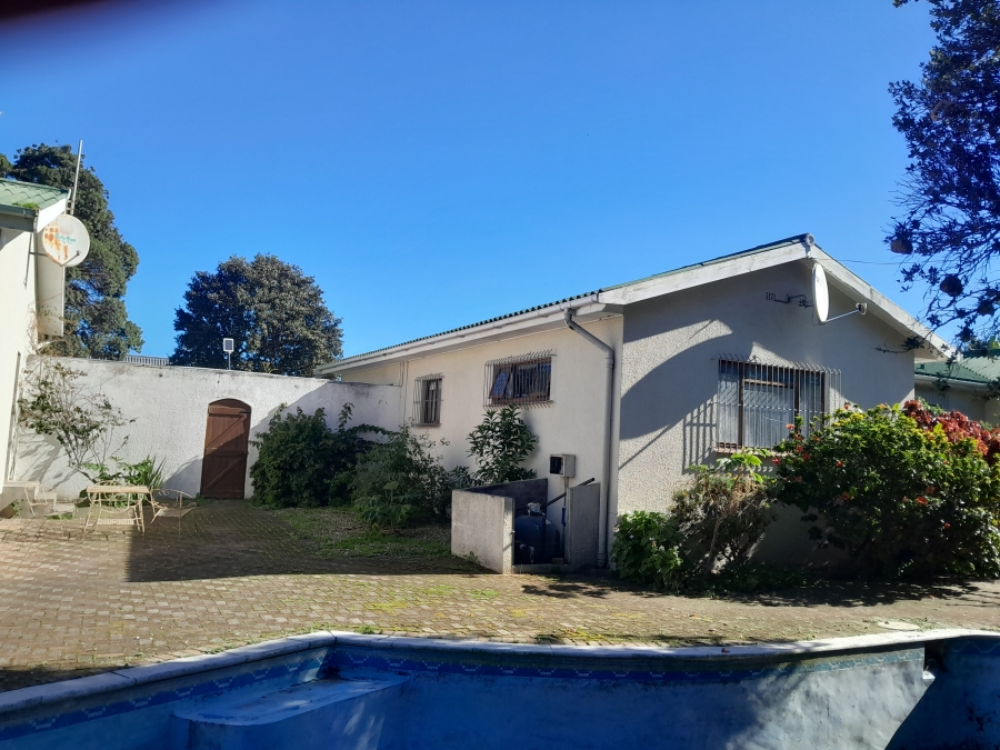 4 Bedroom Property for Sale in Gansbaai Central Western Cape